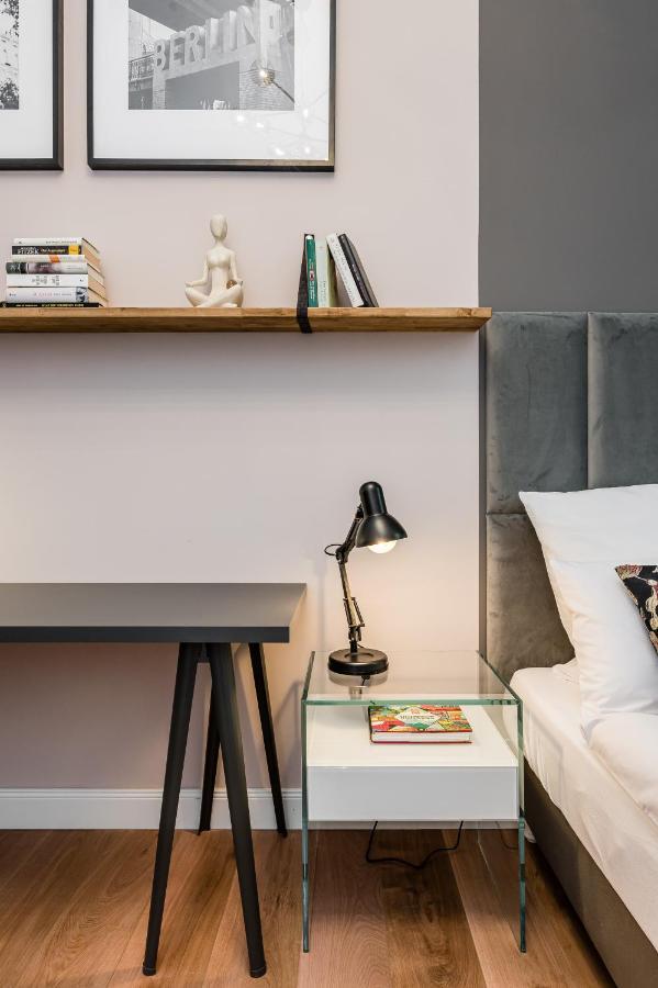 Neues Design-Apartment In Friedrichshain Berlin Bagian luar foto