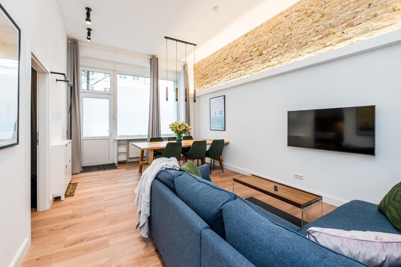 Neues Design-Apartment In Friedrichshain Berlin Bagian luar foto