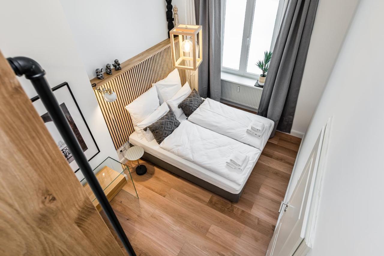 Neues Design-Apartment In Friedrichshain Berlin Bagian luar foto