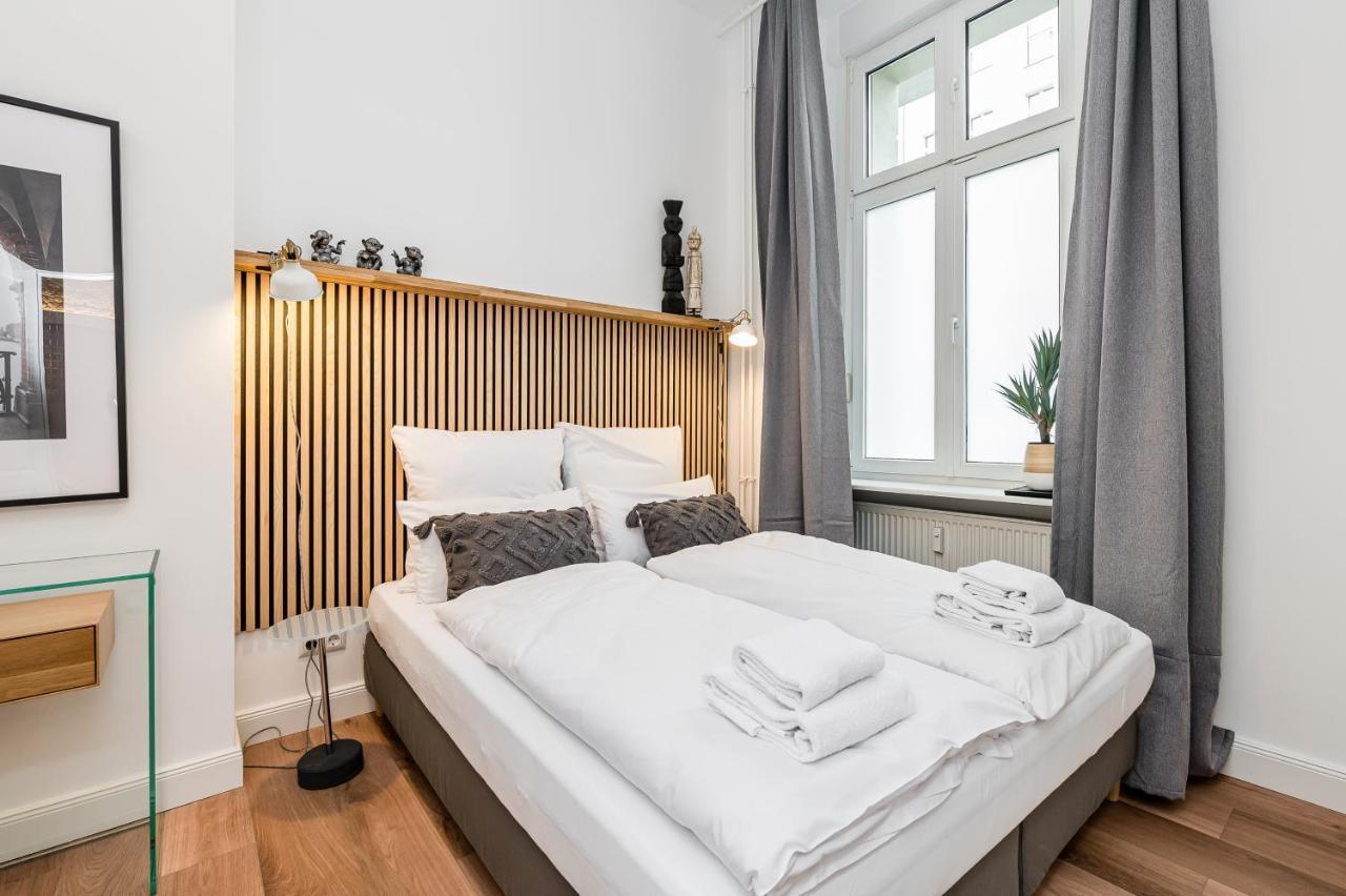 Neues Design-Apartment In Friedrichshain Berlin Bagian luar foto