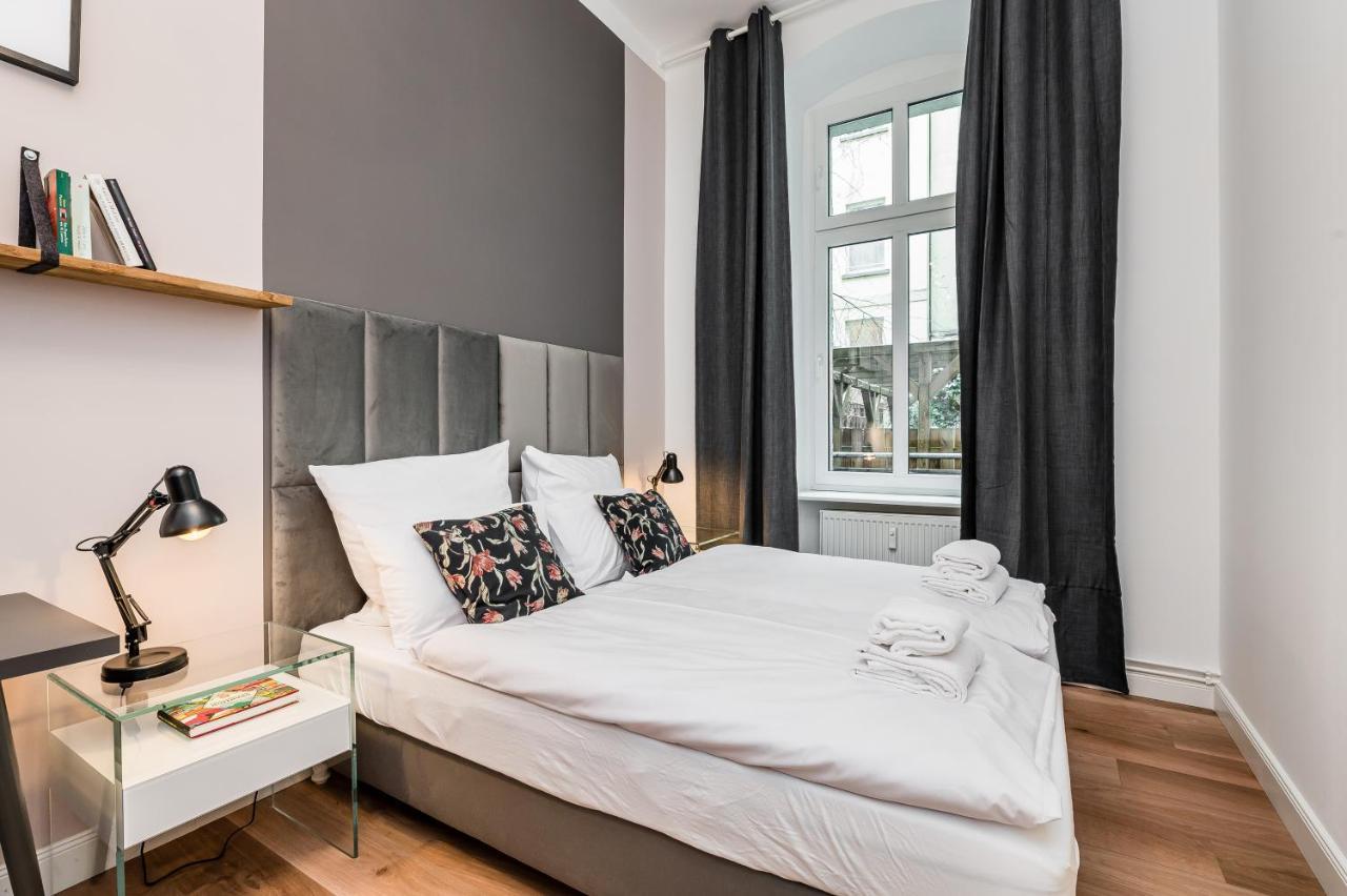 Neues Design-Apartment In Friedrichshain Berlin Bagian luar foto